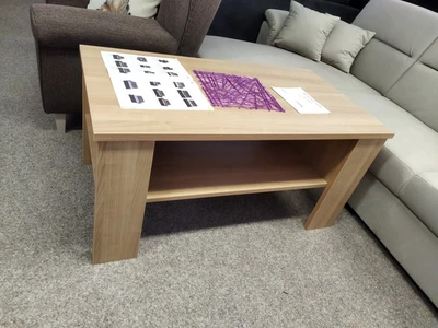 Konferenční stolek 