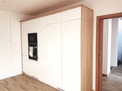 Zakázková a atypická výroba nábytku